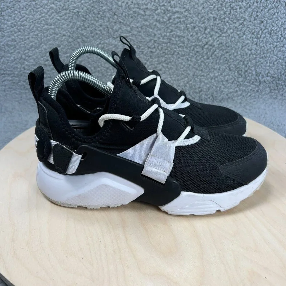 Nike Shoes Womens 7.5 Air Huarache City Black White Running Training Sneakers